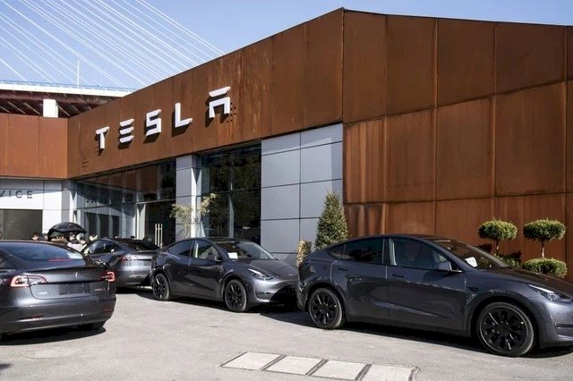 Chính phủ Trung Quốc yêu cầu Tesla thu hồi lại gần như toàn bộ xe điện đã bán ra