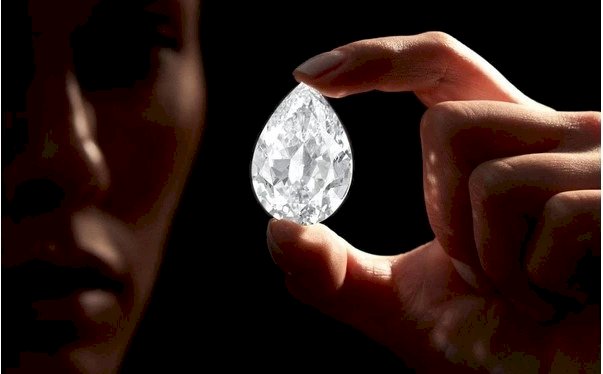 Lần đầu tiên trong lịch sử, hãng đấu giá Sotheby chấp nhận thanh toán bằng Bitcoin cho viên kim cương khổng lồ 101 carat