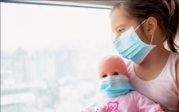Bác sĩ BV Việt Đức chia sẻ về hậu COVID-19 ở trẻ em, có một việc cha mẹ tuyệt đối tránh để trẻ không bị ám ảnh
