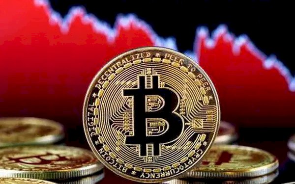  Giá Bitcoin giảm sâu