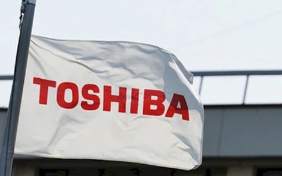Toshiba cân nhắc chấp nhận 