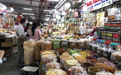 TP HCM: Hàng hoá không phải lương thực thực phẩm, nhu yếu phẩm... ở chợ truyền thống phải ngưng hoạt động