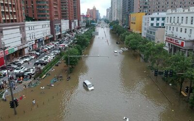 Trận mưa '1.000 năm có một' ở Trung Quốc ảnh hưởng thế nào tới thị trường hàng hóa