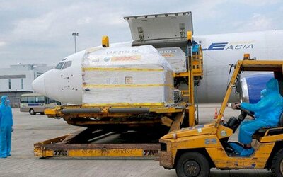 Donacoop 'nổ' nhập 15 triệu liều vắc-xin: Nằm ngoài danh sách làm sao nhập được?