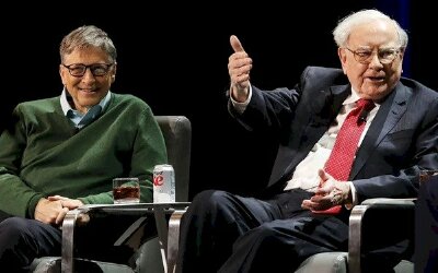 Warren Buffett và Bill Gates chứng minh rằng bỏ thói quen xấu này sẽ giúp bạn thành công hơn trong cuộc sống