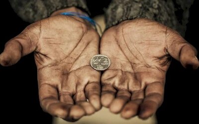 Thói quen đơn giản giúp bạn hiểu vì sao mình lương thấp, MÃI NGHÈO và cách khắc phục