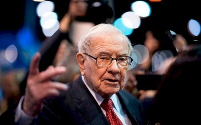Bí mật thành công đơn giản của những người giàu có như Warren Buffett là gì?