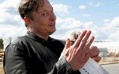 Elon Musk giải thích lý do muốn bán 10% cổ phần Tesla: Sắp phải đóng thuế xấp xỉ 16 tỷ USD?