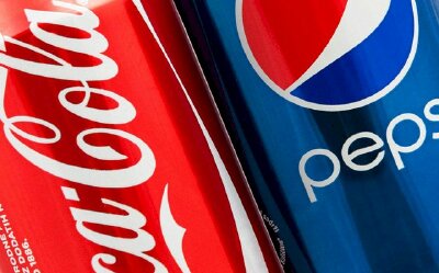 Vì sao Coca Cola, Pepsi thích sản xuất lon dáng đứng và cao thay vì kiểu dáng lùn, béo như hộp sữa ông Thọ?