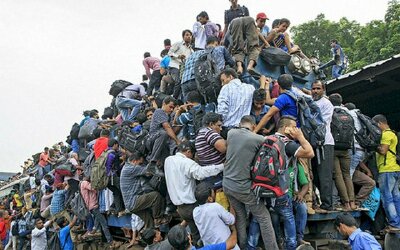 1,5 triệu tài khoản mở mới, nhà đầu tư cá nhân mua ròng 93.000 tỷ: Chứng khoán thu hút mạnh Gen Z và con sóng lớn nhất thập kỷ