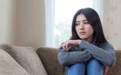  Sau 2 năm đại dịch, nhiều người trẻ phải tiêu đến những đồng tiết kiệm cuối cùng, nợ nần chồng chất