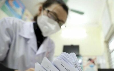 Bộ Y tế đề xuất công nhận 7 loại giấy tờ để F0 được hưởng BHXH