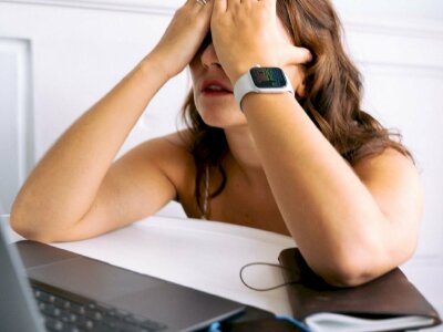 Chuyên gia chỉ điểm 3 sai lầm tâm lý kinh điển khiến nhà đầu tư dễ mất tiền, cháy tài khoản trên thị trường chứng khoán Việt Nam