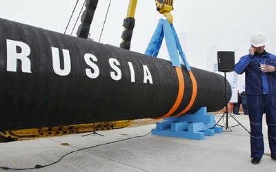 Dầu mỏ, hàng hóa Nga chịu tác động thế nào khi phương tây dùng tới 'vũ khí hạt nhân tài chính' SWIFT?