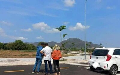 Giá bất động sản liên tục 