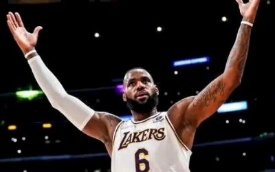 Bài học tiền bạc đầu tiên của LeBron James – ngôi sao bóng rổ vừa thành tỷ phú