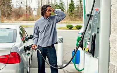  Vì sao gần 30 năm nước Mỹ chưa từng giảm thuế xăng để hạ nhiệt thị trường?