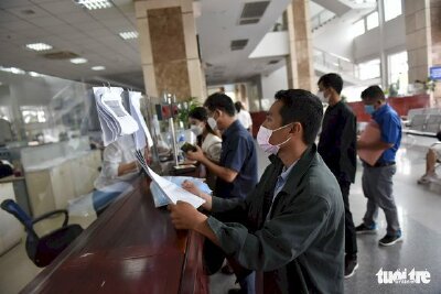 Siết thuế chuyển nhượng bất động sản dân và cán bộ thuế lúng túng 