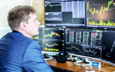 Cổ phiếu từng khiến khối ngoại phải trả chênh đến hàng chục % để sở hữu bất ngờ bị bán ròng 3 phiên liên tiếp