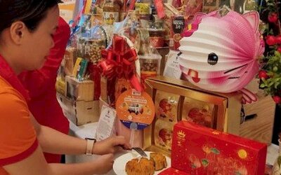 Giá bánh Trung thu năm nay tăng cao chưa từng có