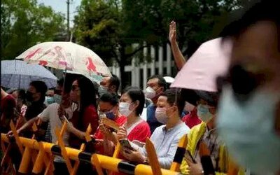 Thế giới căng mình đón sóng Covid-19 mới