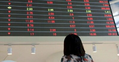 Chứng khoán VN giảm kỷ lục 3 tháng vì tin đồn 2 ngân hàng hàng đầu thế giới nguy cơ phá sản?