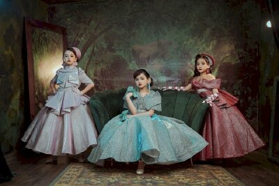 Tuyển người mẫu nhí qua mạng internet, kiếm tiền tại nhà sập bẫy bởi lòng tham