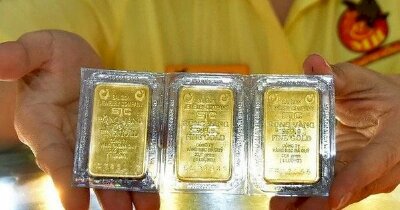 Giá vàng tiếp tục giảm mạnh