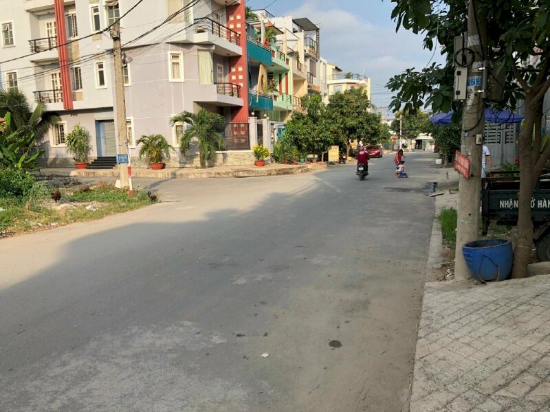 Nhà liền thổ tăng chóng mặt, tài chính 4 tỷ đồng khó tìm nhà phố Sài Gòn