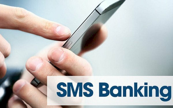 Vì sao các ngân hàng 'không thể' miễn phí dịch vụ SMS Banking?