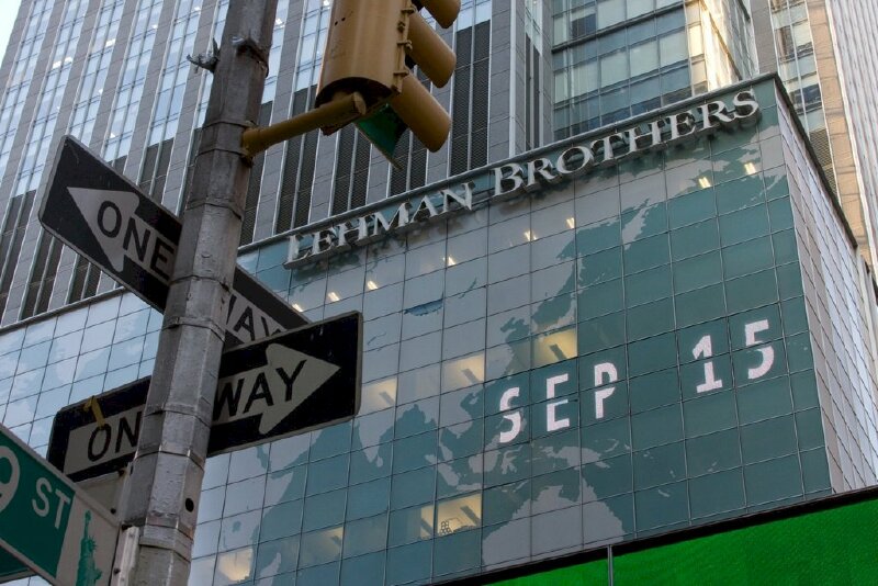 Nhìn lại cú sụp đổ của ngân hàng Lehman Brothers - ‘Vết dầu loang’ từng khiến hệ thống tài chính toàn cầu hỗn loạn - Ảnh 4.