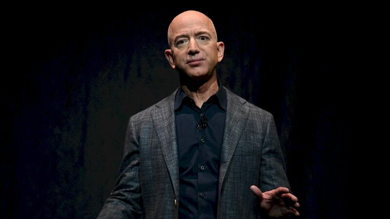 Jeff Bezos (Tài sản ròng giảm: 84,1 tỷ USD - Tài sản ròng hiện tại: 108 tỷ USD)